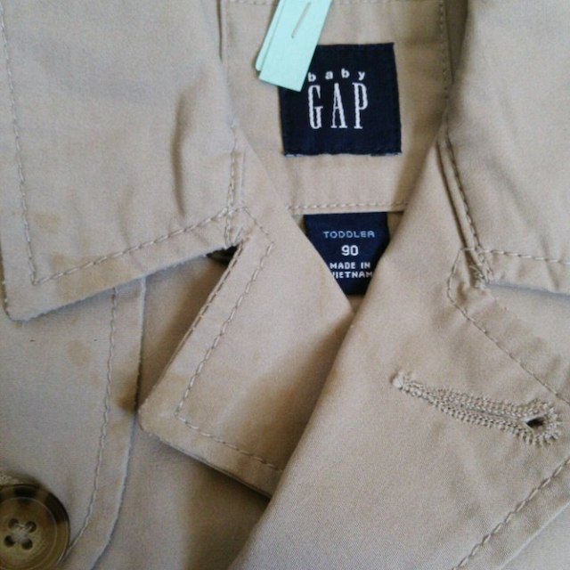 babyGAP(ベビーギャップ)のＧＡＰ・９０ｃｍコート　春秋物 キッズ/ベビー/マタニティのベビー服(~85cm)(その他)の商品写真