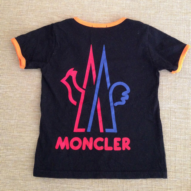 MONCLER(モンクレール)の☆美品☆MONCLER キッズTシャツ キッズ/ベビー/マタニティのキッズ服男の子用(90cm~)(Tシャツ/カットソー)の商品写真