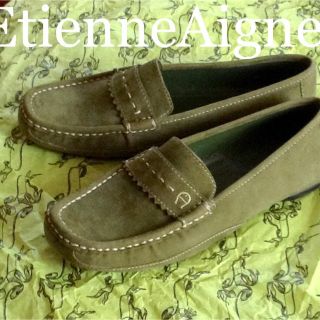 エティエンヌアイグナー(Etienne Aigner's)のEtienneAignerアイグナー日本未入荷ドライビングシューズ　23.5ｃｍ(スリッポン/モカシン)