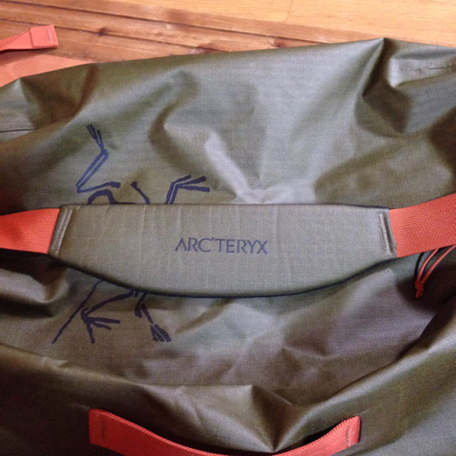 ARC'TERYX(アークテリクス)のアークテリクス ダッフルバッグ メンズのバッグ(ボストンバッグ)の商品写真