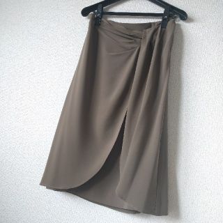 ドゥーズィエムクラス(DEUXIEME CLASSE)の美品☆スピック&スパン◇グレージュ春夏しなやかスカート36☆SPICK&SPAN(ひざ丈スカート)