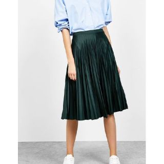 ベルシュカ(Bershka)のBershka(ベルシュカ)☆プリーツスカートS(ひざ丈スカート)