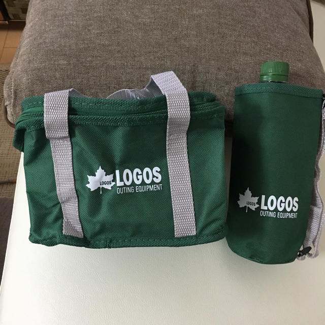 LOGOS(ロゴス)の新品！ LOGOS  保冷バッグ & ペットボトルホルダー インテリア/住まい/日用品のキッチン/食器(弁当用品)の商品写真