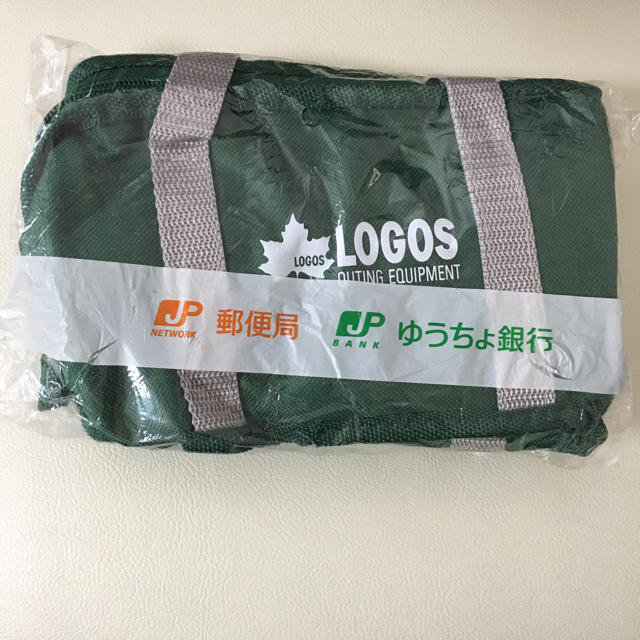 LOGOS(ロゴス)の新品！ LOGOS  保冷バッグ & ペットボトルホルダー インテリア/住まい/日用品のキッチン/食器(弁当用品)の商品写真