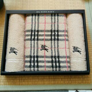 バーバリー(BURBERRY)のBURBERRY新品タオル(タオル/バス用品)