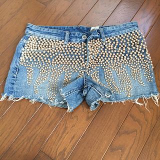 ルシェルブルー(LE CIEL BLEU)のル シェル ブルー パール付ショートパンツ(ショートパンツ)