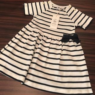 プチバトー(PETIT BATEAU)のプチバトー 18SS マリニエールリボン付き半袖ワンピース 24m 新品(ワンピース)