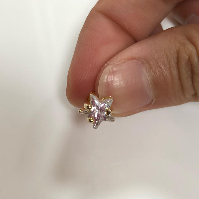 ボディピアス 18G 星 レディースのアクセサリー(ピアス)の商品写真