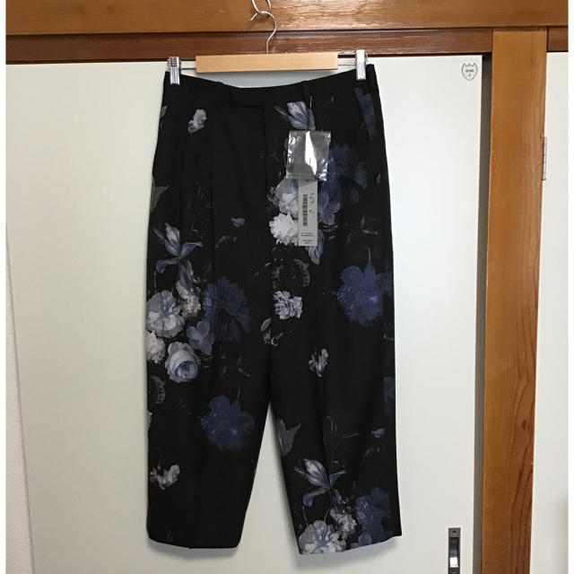 LAD MUSICIAN(ラッドミュージシャン)のLAD MUSICIAN 2TUCK WIDE CROPPED SLACKS メンズのパンツ(スラックス)の商品写真