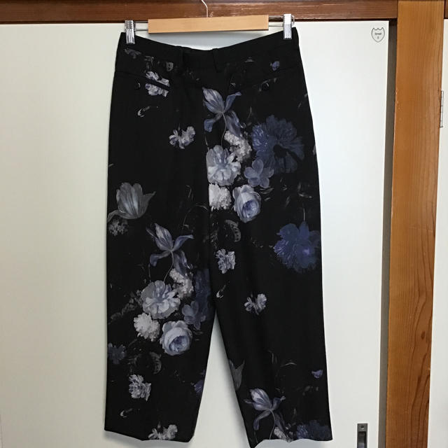 LAD MUSICIAN(ラッドミュージシャン)のLAD MUSICIAN 2TUCK WIDE CROPPED SLACKS メンズのパンツ(スラックス)の商品写真