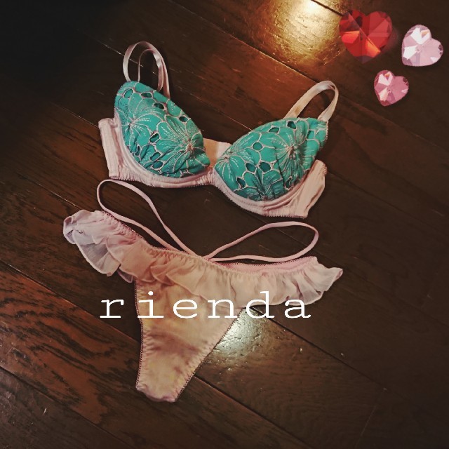 rienda(リエンダ)の【専用】ショーツのみ レディースの下着/アンダーウェア(ブラ&ショーツセット)の商品写真