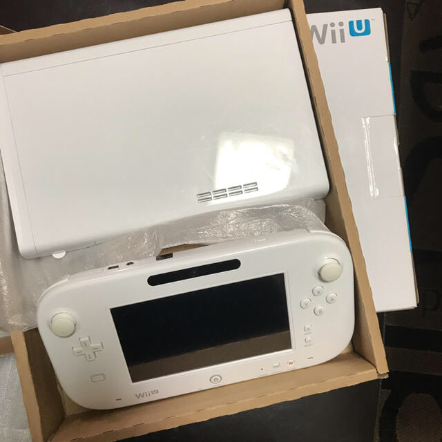 Wii U(ウィーユー)の愛実様専用出品 ほかの方購入できませんm(_ _)m エンタメ/ホビーのゲームソフト/ゲーム機本体(家庭用ゲーム機本体)の商品写真