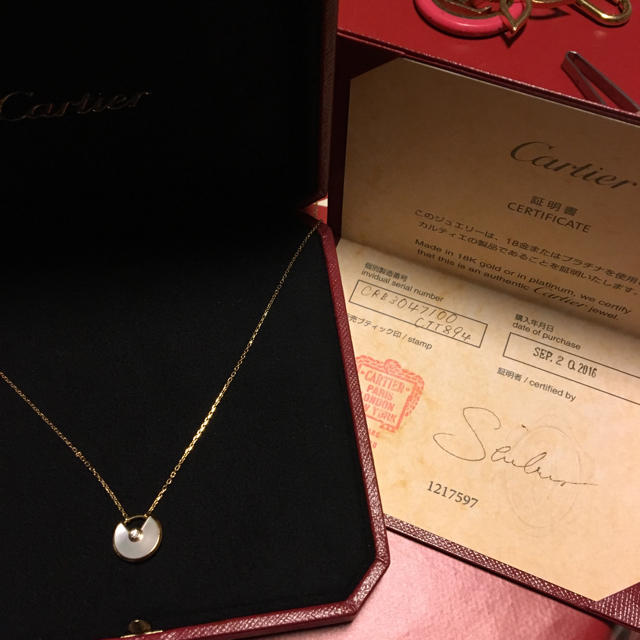 Cartier(カルティエ)の★着用3.4回！カルティエ アミュレット yg/wh★ レディースのアクセサリー(ネックレス)の商品写真