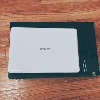 エイスース(ASUS)のASUS ノートパソコン(ノートPC)