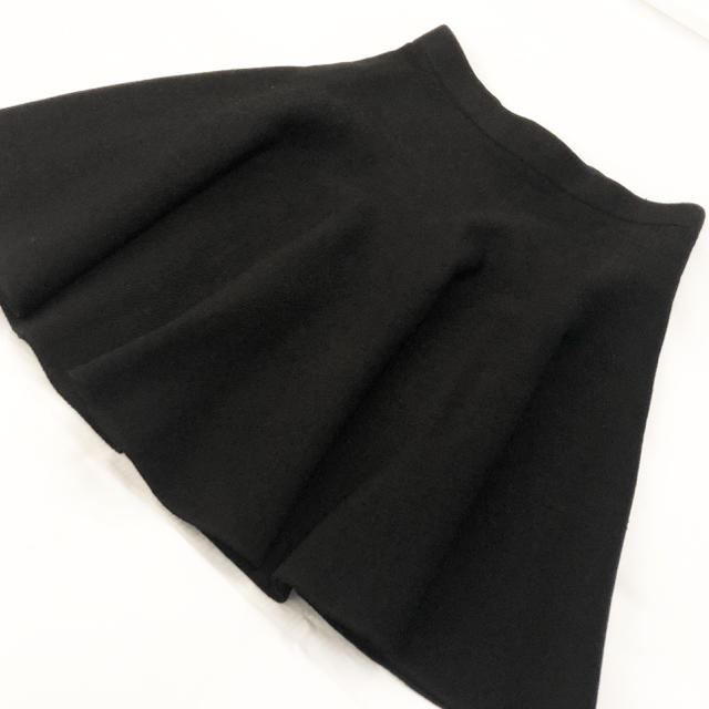 LE CIEL BLEU(ルシェルブルー)のlecielblue/紗栄子着用フレアスカート黒 レディースのスカート(ひざ丈スカート)の商品写真
