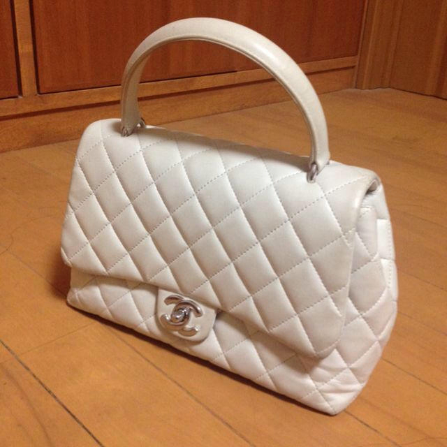 超安い】 CHANEL - ラムスキン♡定価33万円 シャネル ハンドバッグ 超安い】 CHANEL - ラムスキン♡定価33万円 シャネル ハンドバッグ