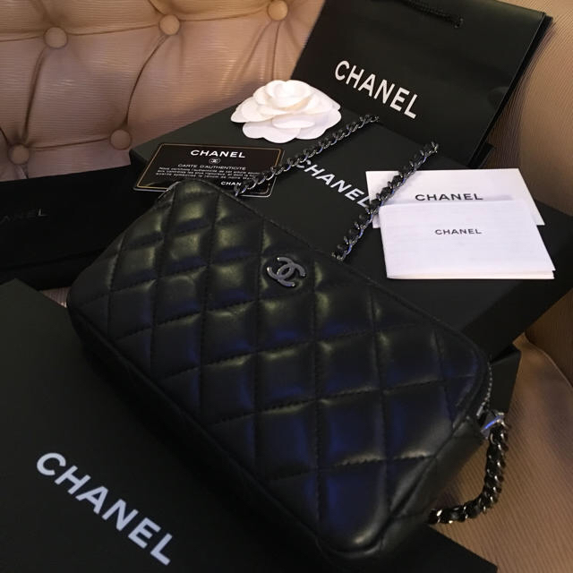 CHANEL(シャネル)のCHANELチェーンウォレット.BK❣️ レディースのバッグ(ショルダーバッグ)の商品写真