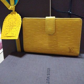 ルイヴィトン(LOUIS VUITTON)のルイヴィトン　エピ　がま口　二つ折り財布(財布)