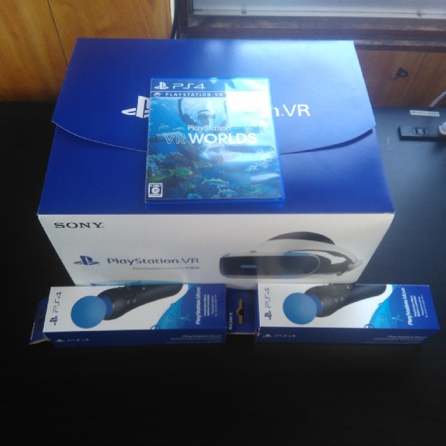 PlayStation VR(プレイステーションヴィーアール)のpsvr エンタメ/ホビーのゲームソフト/ゲーム機本体(家庭用ゲーム機本体)の商品写真