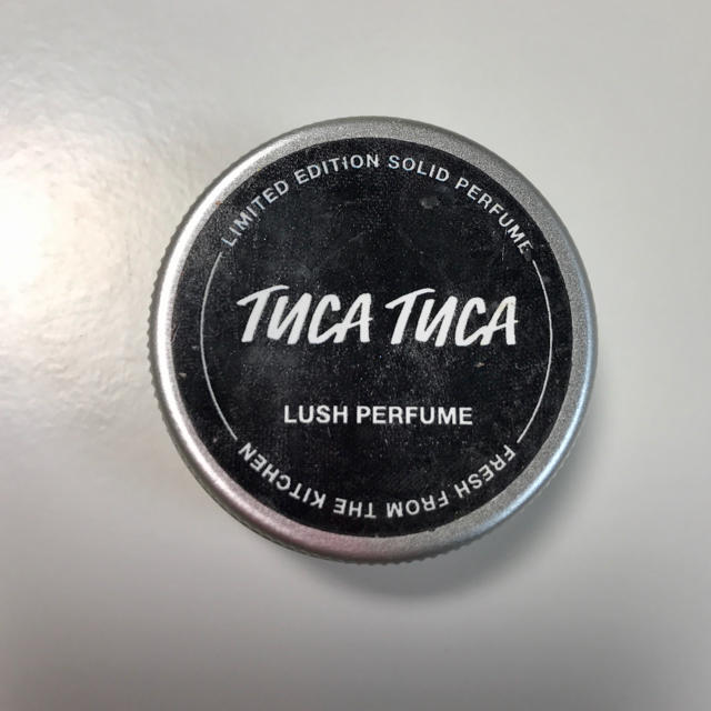 LUSH(ラッシュ)の【値下げ！】LUSH TUKATUKA ソリッドパフューム コスメ/美容の香水(香水(女性用))の商品写真