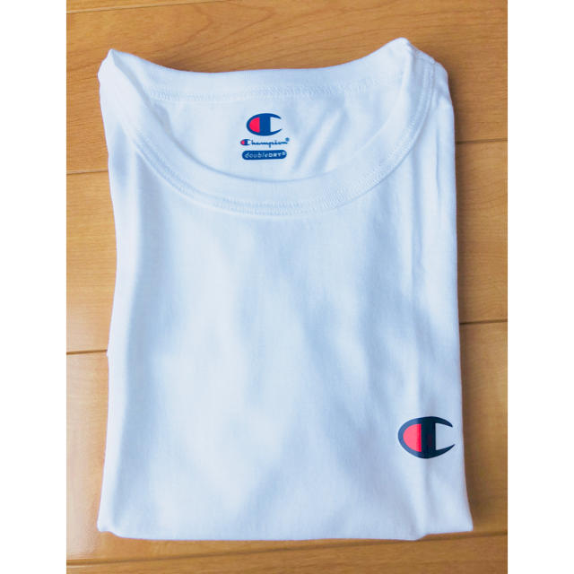 Champion(チャンピオン)の【新品】チャンピオン Tシャツ 150サイズ  Sサイズ ホワイト レディースのトップス(Tシャツ(半袖/袖なし))の商品写真