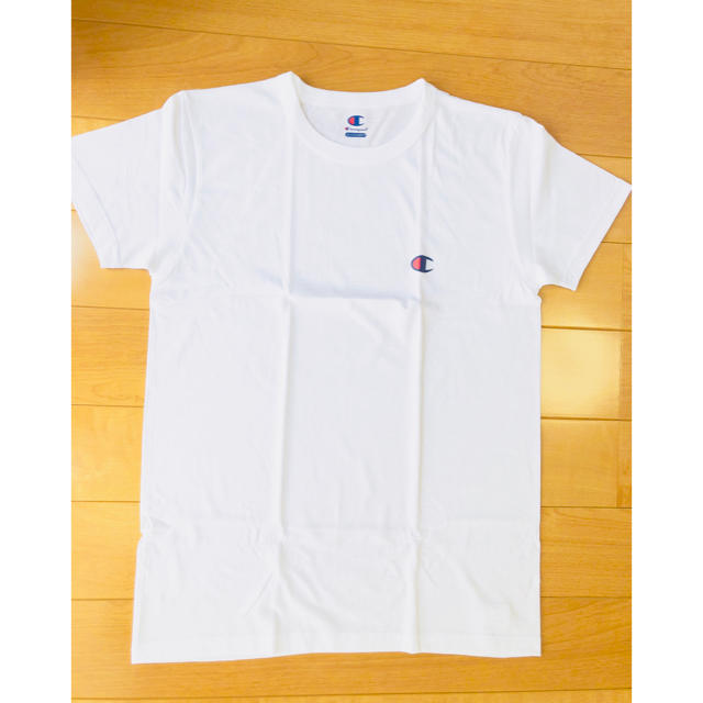 Champion(チャンピオン)の【新品】チャンピオン Tシャツ 150サイズ  Sサイズ ホワイト レディースのトップス(Tシャツ(半袖/袖なし))の商品写真