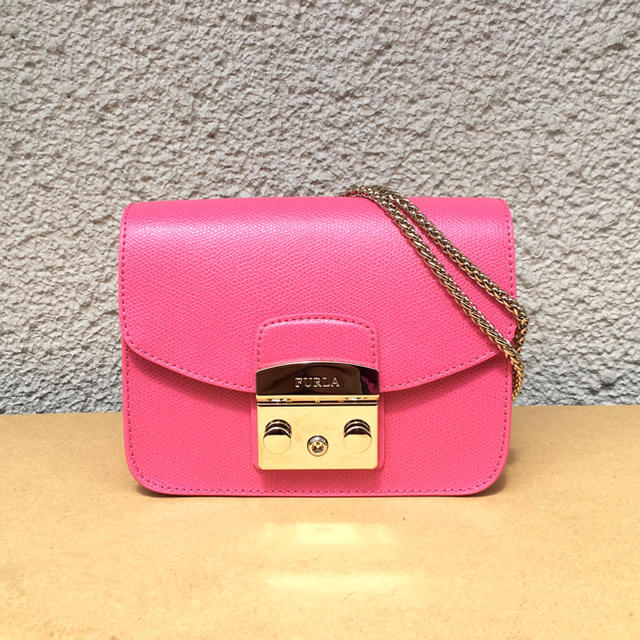 Furla(フルラ)の新品フルラ未使用メトロポリス正規品バッグ 大人気ローラさんご愛用アイテム レディースのバッグ(ショルダーバッグ)の商品写真