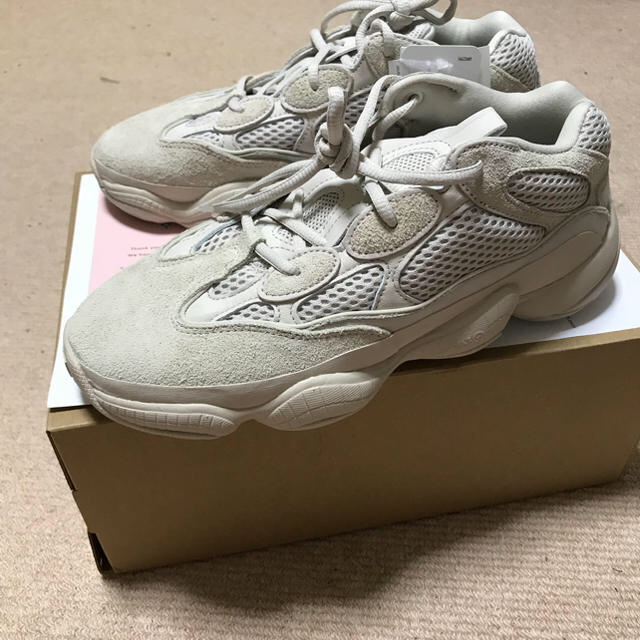 adidas(アディダス)のadidas YEEZY 500 BLUSH 26cm 新品未使用 送料込み メンズの靴/シューズ(スニーカー)の商品写真