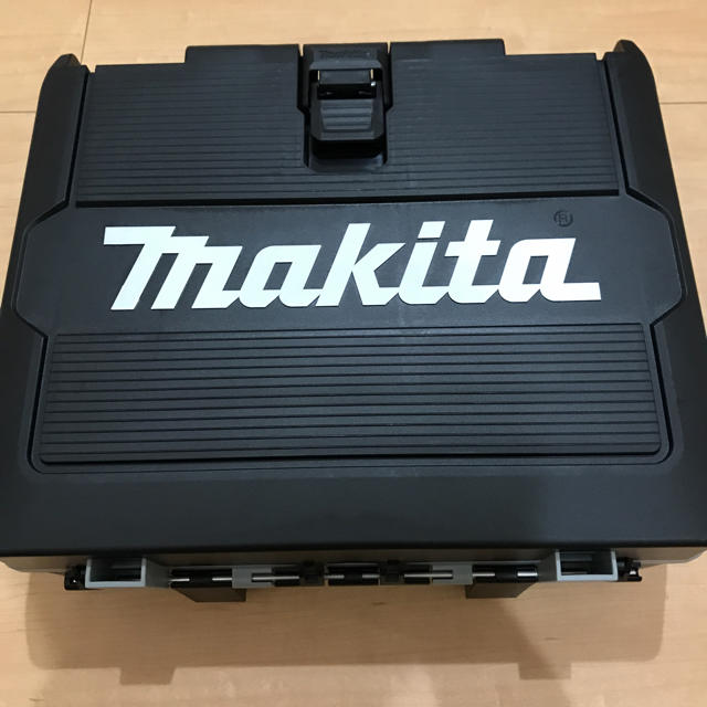 マキタTD171DGXAB 新品未開封 充電インパクトドライバー工具/メンテナンス