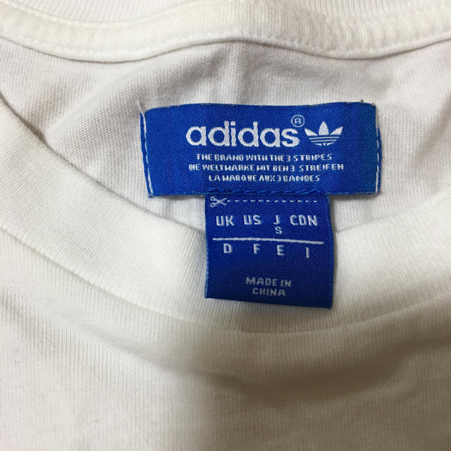 adidas(アディダス)のAdidas ロゴティーシャツ メンズのトップス(Tシャツ/カットソー(半袖/袖なし))の商品写真