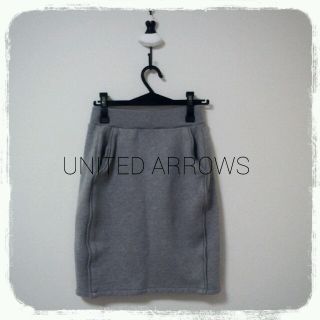 ユナイテッドアローズ(UNITED ARROWS)の【送料込】スウェットタイトスカート(ひざ丈スカート)