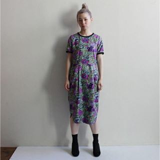 ルッキリル(rukkilill)のrukkilill MULTI-FLOWER PRINTワンピース(ひざ丈ワンピース)