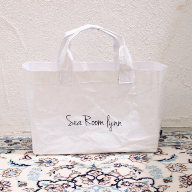 セール格安 SeaRoomlynn - Sea Room lynn☆ペーパートートバッグ(完売品)の通販 by xoxo...♡｜シールームリンならラクマ 新品在庫