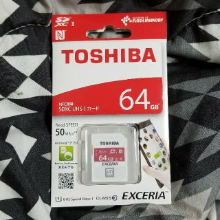 トウシバ(東芝)の⚫TOSHIBA SD-NFC64GB ** 新品 **(PC周辺機器)