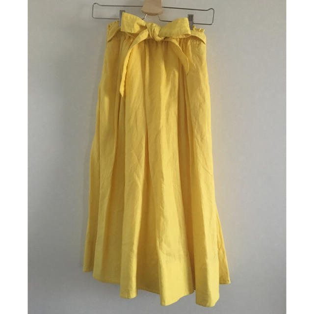 Mila Owen(ミラオーウェン)のミラオーウェン  リネンスカート イエロー レディースのスカート(ひざ丈スカート)の商品写真