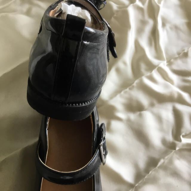 【20センチ】美品、輝くエナメルシューズ ドレスにアイマス！ 💖 レディースの靴/シューズ(ローファー/革靴)の商品写真