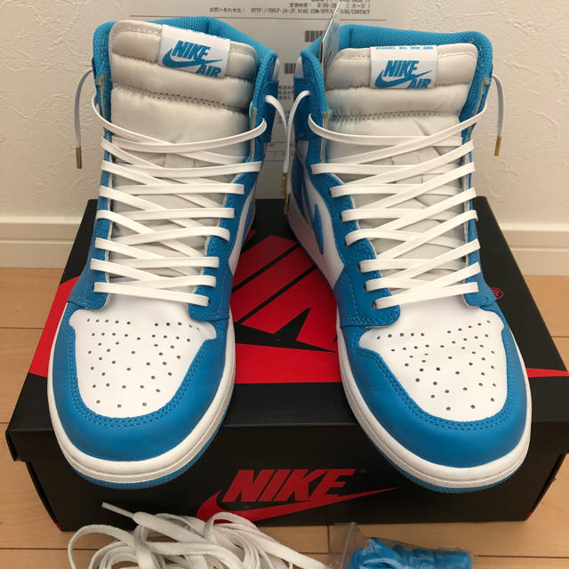 NIKE AIR JORDAN 1 RETRO HIGH OG UNC メンズの靴/シューズ(スニーカー)の商品写真