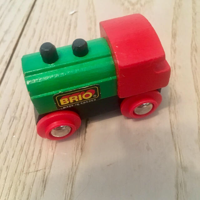 BRIO(ブリオ)の完売品 BRIO ブリオ デラックスセット 定価13500円 おまけ付 キッズ/ベビー/マタニティのおもちゃ(電車のおもちゃ/車)の商品写真