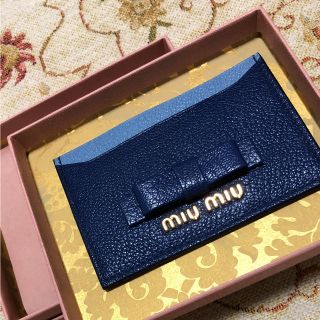 ミュウミュウ(miumiu)の☆MIUMIU パスケース(名刺入れ/定期入れ)