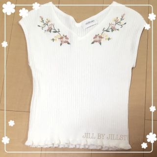 ジルバイジルスチュアート(JILL by JILLSTUART)の♡manami様専用♡JILL BY JILLSTUART 刺繍 カットソー(カットソー(半袖/袖なし))