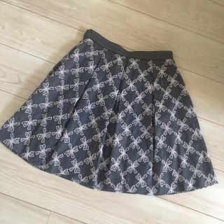 トッカ(TOCCA)のTOCCA リボン刺繍スカート(ひざ丈スカート)