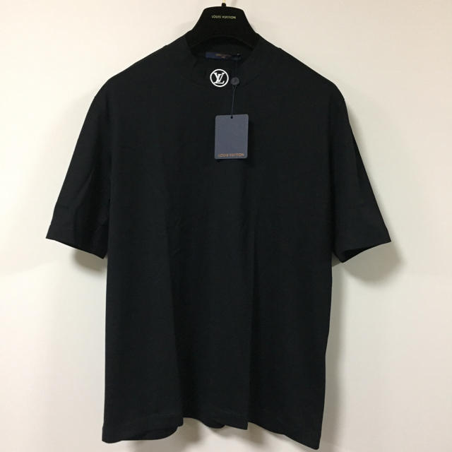 LOUIS VUITTON(ルイヴィトン)の国内正規 ルイヴィトン ハイネック Tシャツ 18SS 即完売 新品 激レア！ メンズのトップス(Tシャツ/カットソー(半袖/袖なし))の商品写真