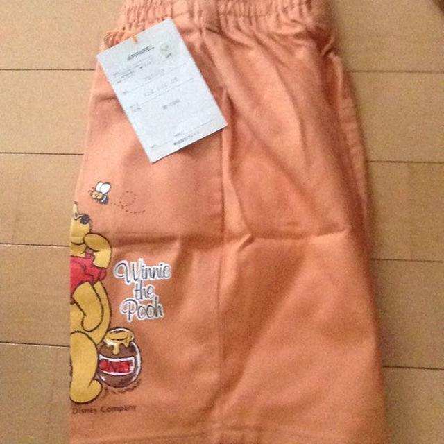 Disney(ディズニー)のくまのプーさんパンツ キッズ/ベビー/マタニティのキッズ服女の子用(90cm~)(パンツ/スパッツ)の商品写真