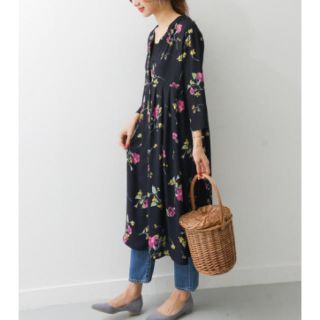 アーバンリサーチドアーズ(URBAN RESEARCH DOORS)の大人気完売♡アーバンリサーチドアーズ♡花柄ロングワンピース♡ガウン(ロングワンピース/マキシワンピース)