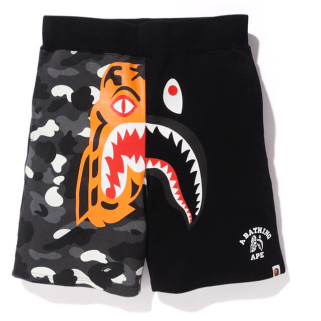 A BATHING APE(アベイシングエイプ)のapeタイガーシャークパンツ メンズのパンツ(ショートパンツ)の商品写真