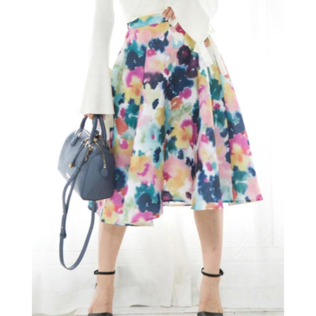 MERCURYDUO(マーキュリーデュオ)のマーキュリーデュオ 3D水彩 スカート フラワー レディースのスカート(ひざ丈スカート)の商品写真