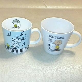 スヌーピー(SNOOPY)のマグカップ　スヌーピー　２個(グラス/カップ)