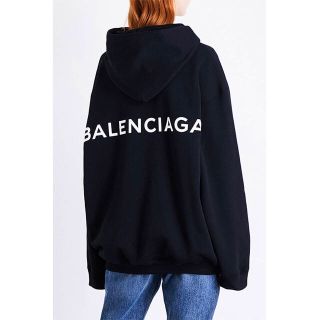 バレンシアガ 黒パーカー トップス パーカー トップス パーカー 定番