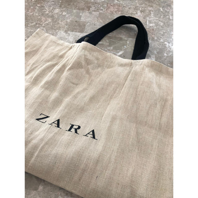 ZARA(ザラ)のZARA トートバッグ レディースのバッグ(トートバッグ)の商品写真