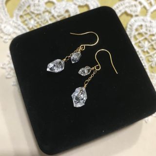 584⭐︎2粒ハーキマーダイヤモンドのしゃらりんピアス(ピアス)